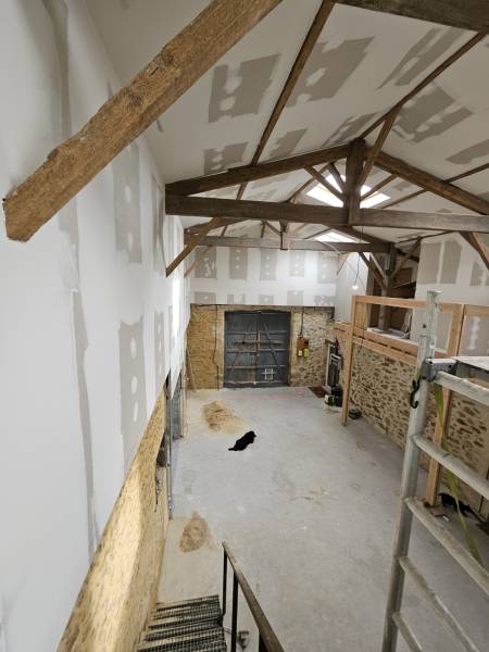 Plafond cathédrale, mansarde : nos solutions pour rénover votre plafond à Langon